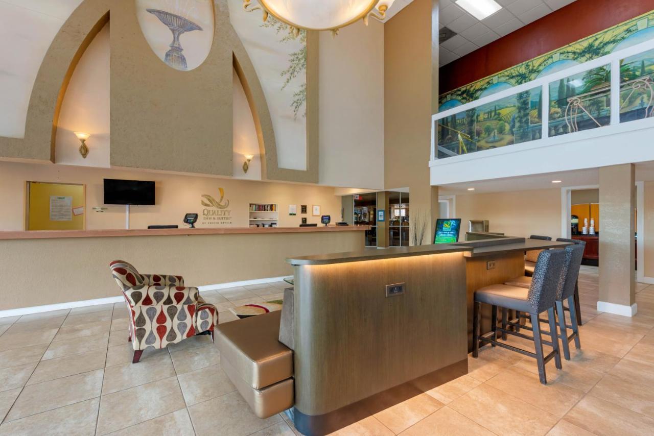 Quality & Conference Center 2* New Port Richey