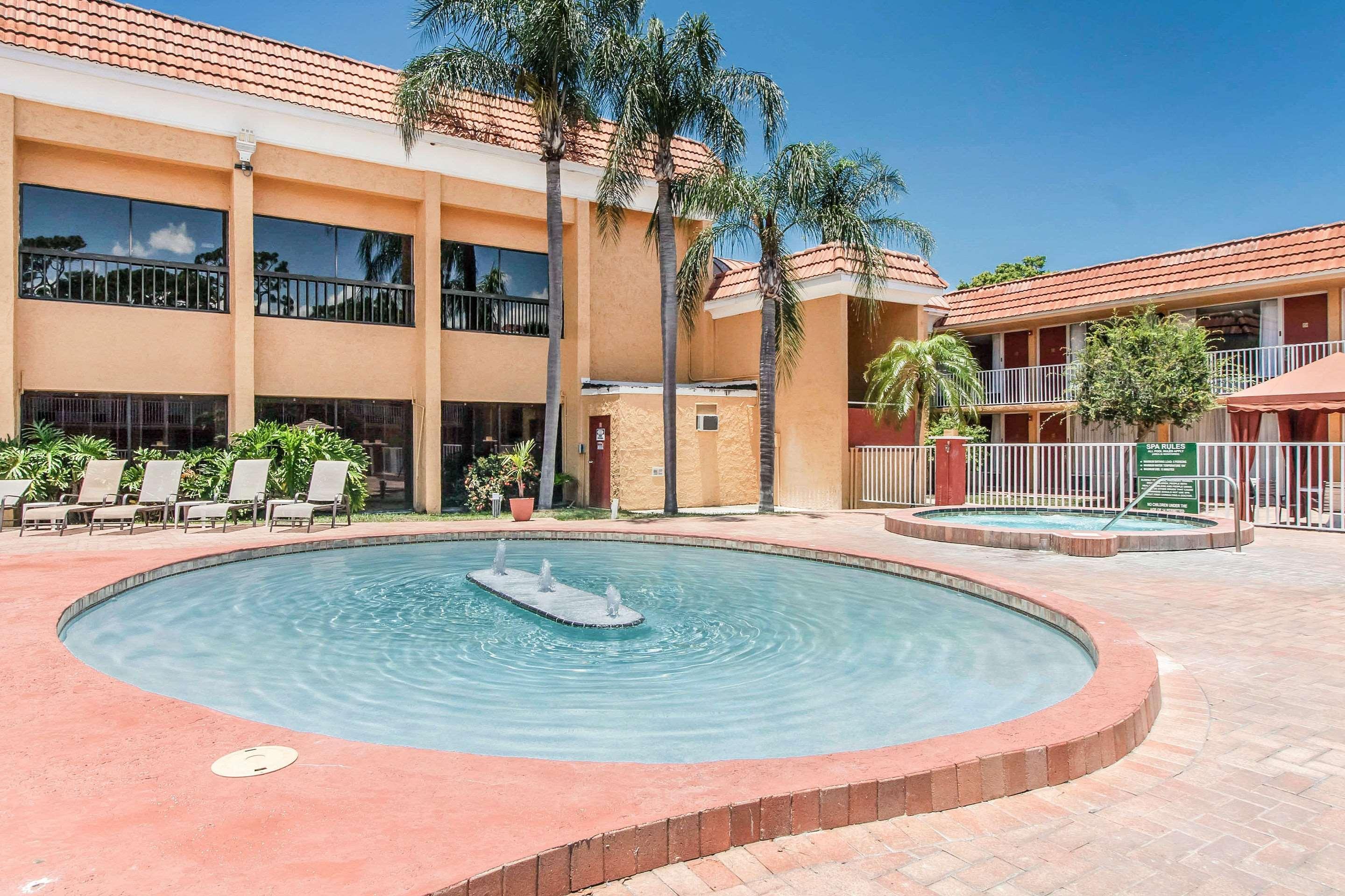 Quality & Conference Center 2* New Port Richey