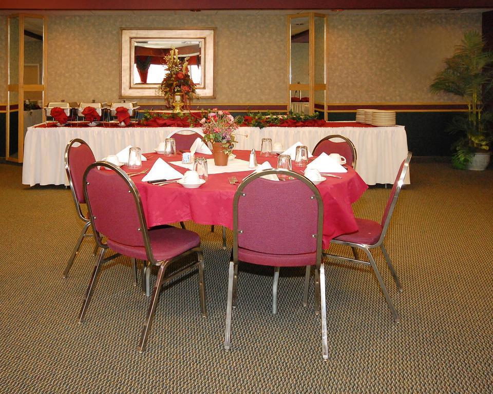 Quality & Conference Center Hotel 2*