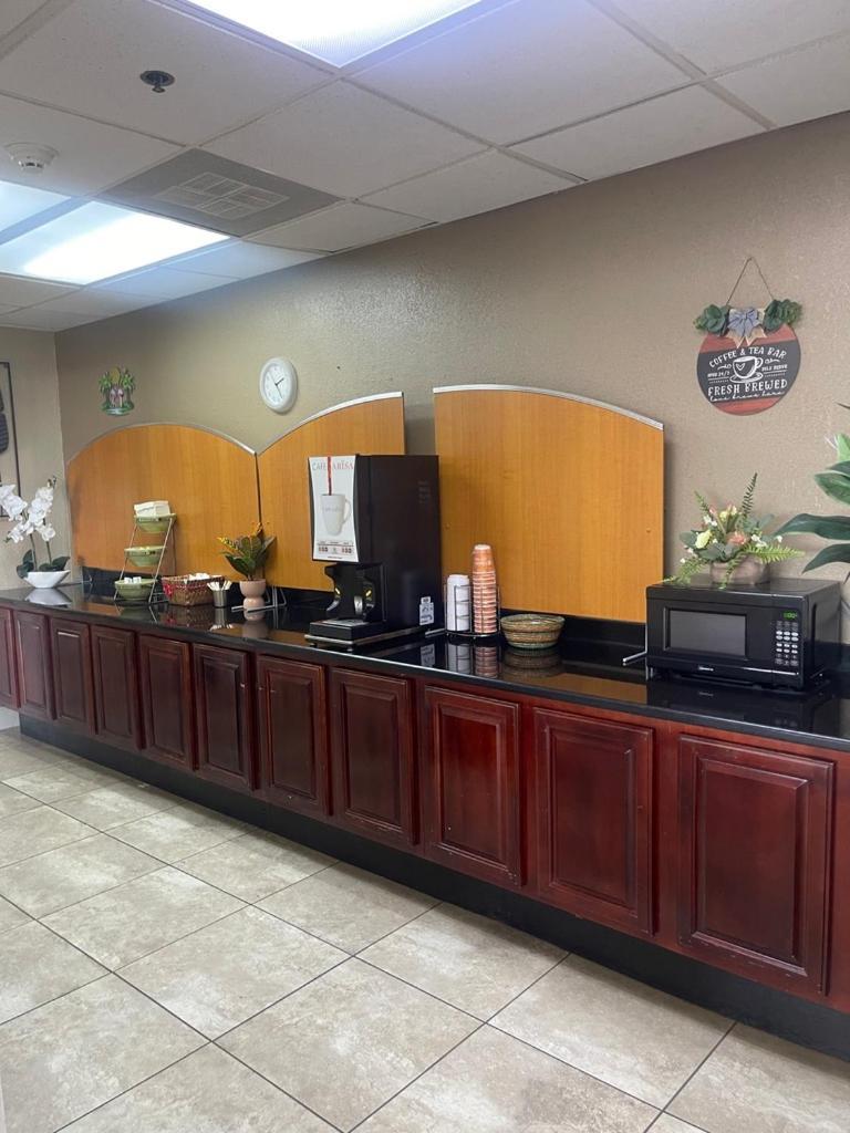 Quality & Conference Center Hotel 2*